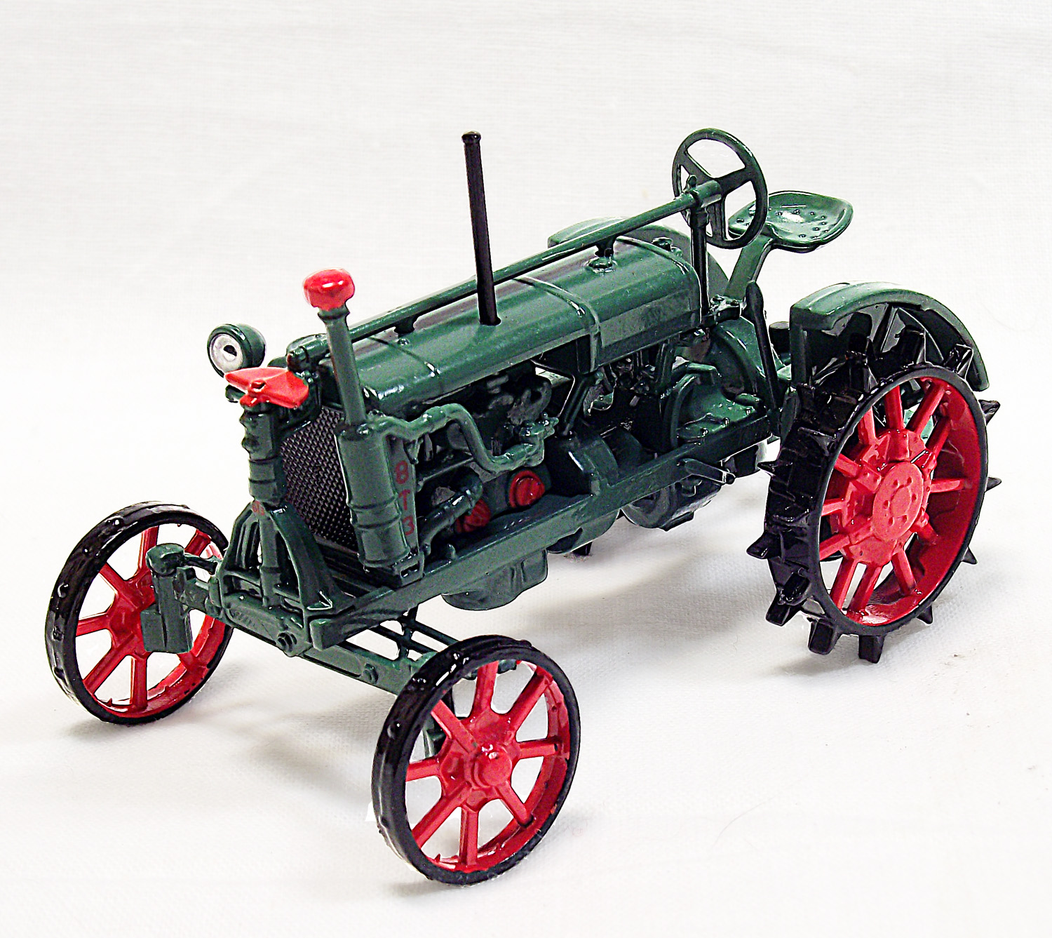Трактор универсал 1934 года. Пропашной трактор универсал 2. Трактор универсал красный путиловец. Трактор универсал 1934 года. Трактор универсал 2.